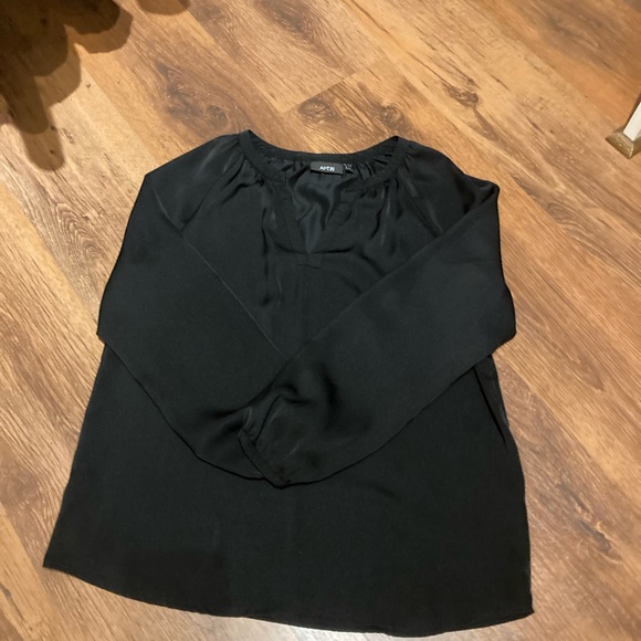 Apt 9 long sleeve black blouse size medium - Picture 8 of 11